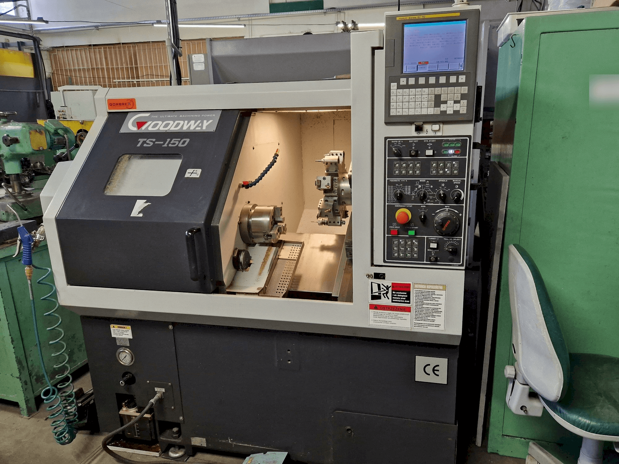 Vista frontale della macchina Goodway TS-150M