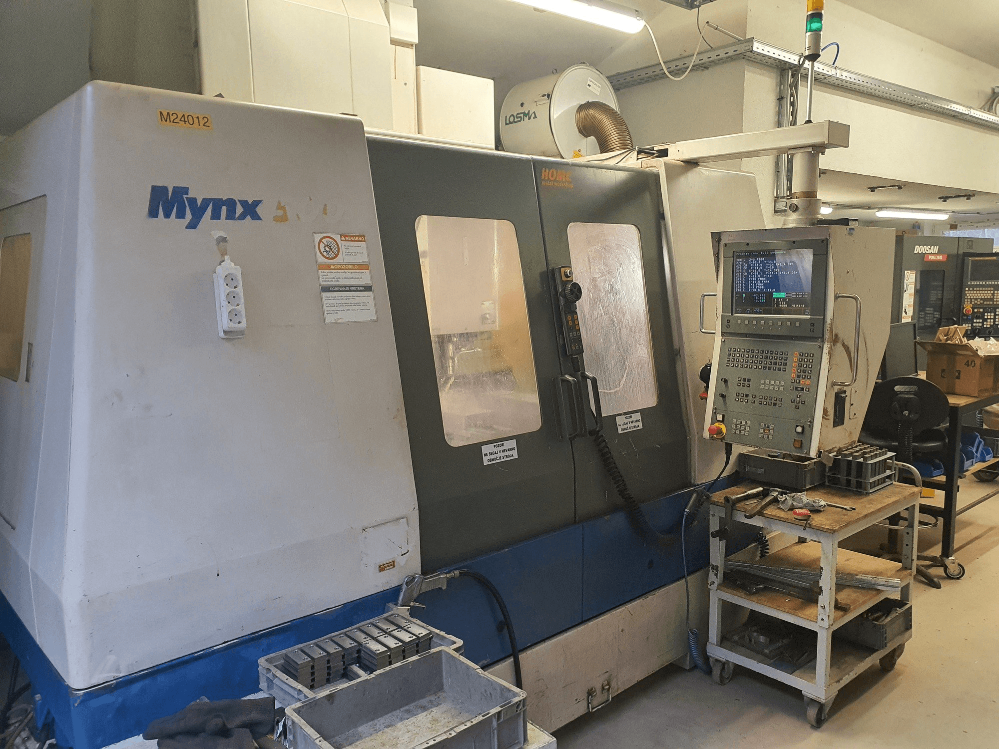 Vista frontale della macchina DAEWOO Mynx 50